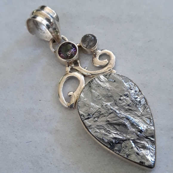 Handmade Silicon Crystal Sterling Silver P… - Picture 3 of 5